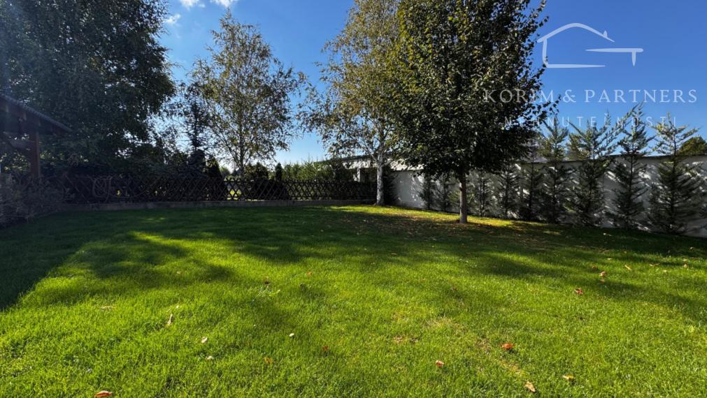 Útulný a skvelo vyzerajúci dom v tichej ulici, Iža