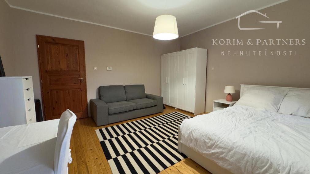 Útulný a skvelo vyzerajúci dom v tichej ulici, Iža