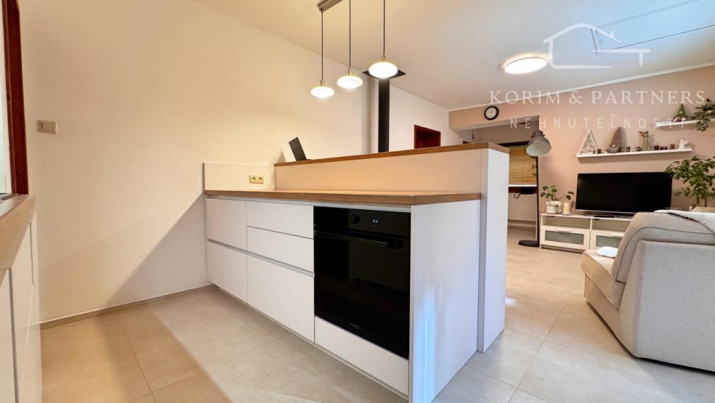 Útulný a skvelo vyzerajúci dom v tichej ulici, Iža