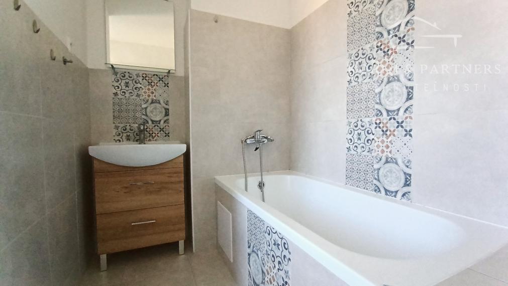 Dvojizbový byt plný slnka a pokoja, Ul. Odborárov