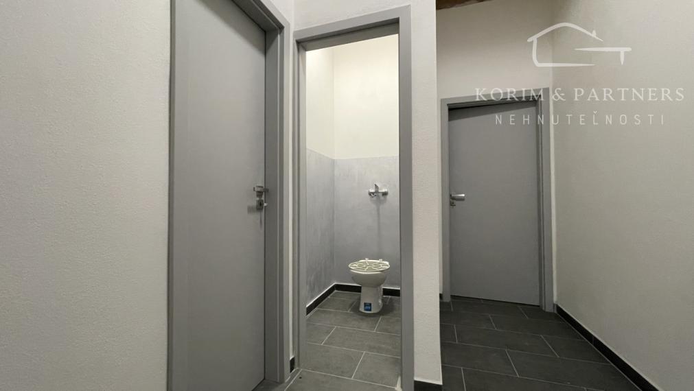 Murovaná Hala na prenájom