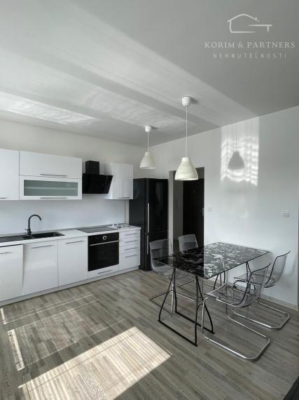 Moderný 2 izbový byt na prenájom, Nové Zámky