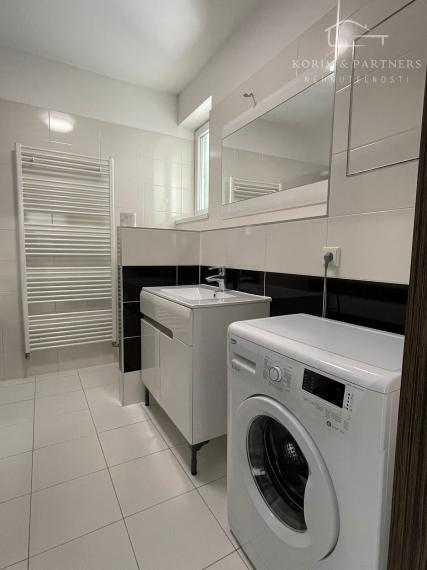 Moderný 2 izbový byt na prenájom, Nové Zámky