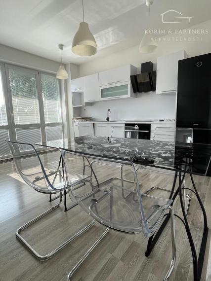 Moderný 2 izbový byt na prenájom, Nové Zámky