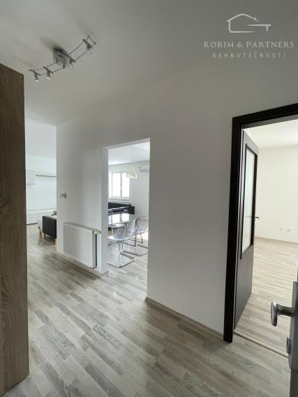 Moderný 2 izbový byt na prenájom, Nové Zámky