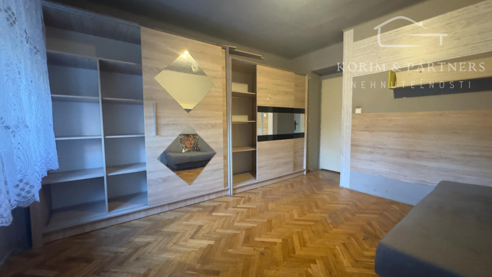 PREDANÝ  2 izbový tehlový byt, ideálný pre Vaše plány