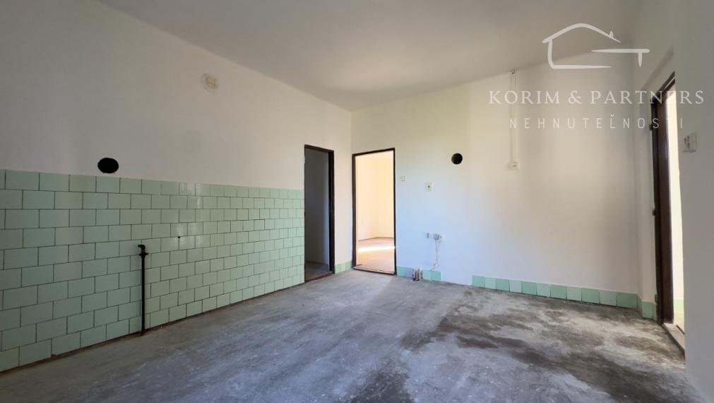 Perspektívny rodinný dom v centre obce Vrakúň