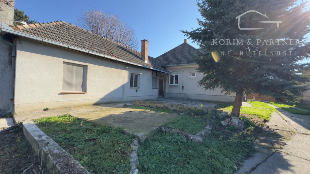 Perspektívny rodinný dom v centre obce Vrakúň