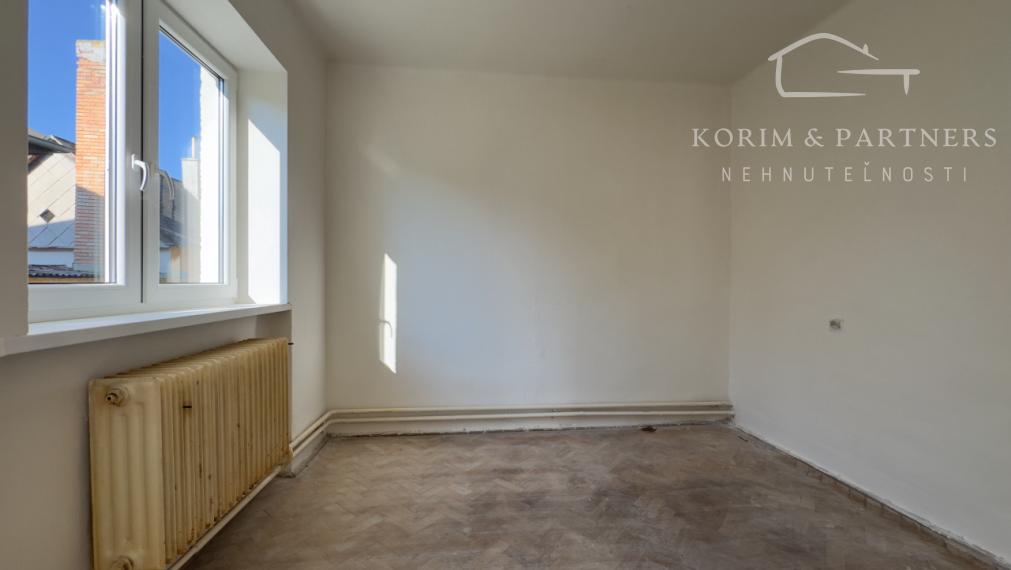 Perspektívny rodinný dom v centre obce Vrakúň