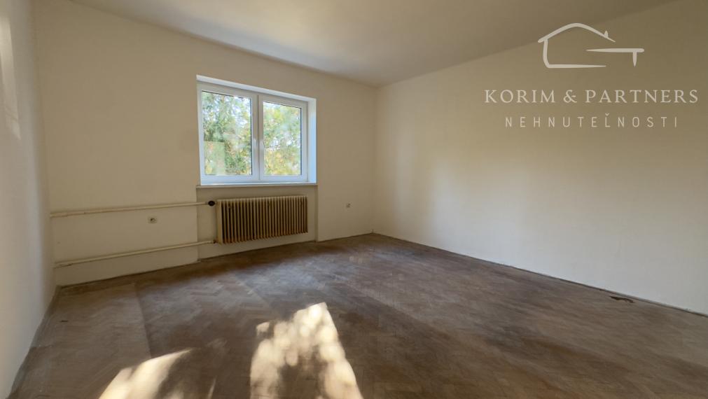 Perspektívny rodinný dom v centre obce Vrakúň