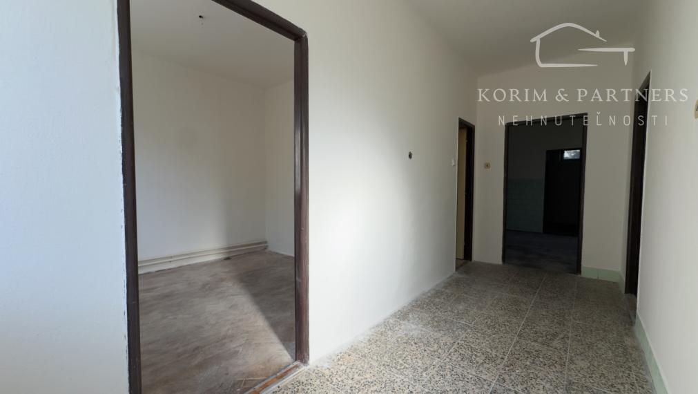 Perspektívny rodinný dom v centre obce Vrakúň