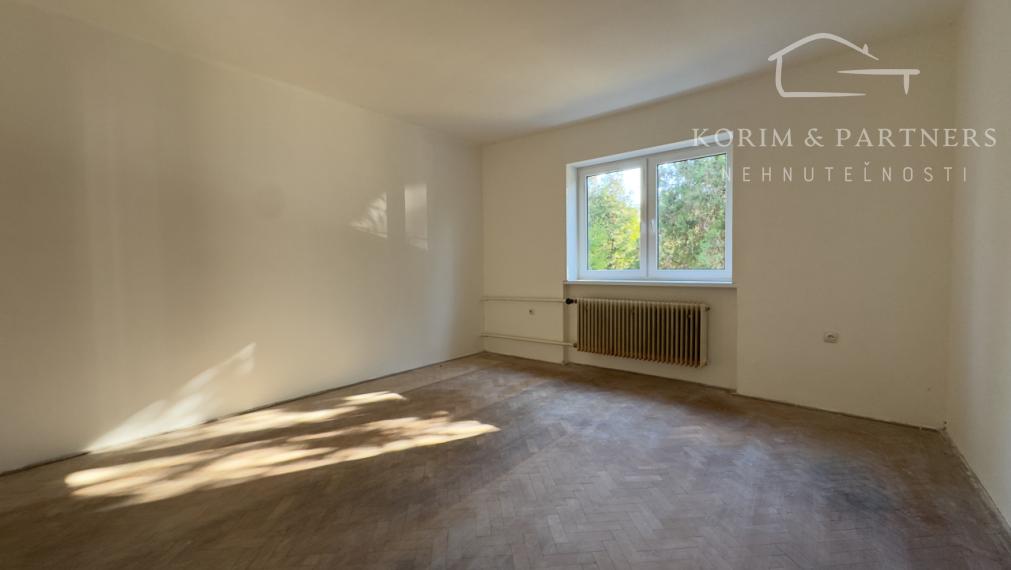 Perspektívny rodinný dom v centre obce Vrakúň