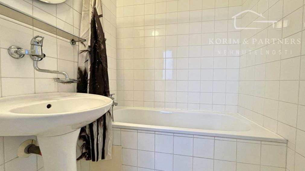 2-izbový byt na prenájom v TOP lokalite, Nové Zámky