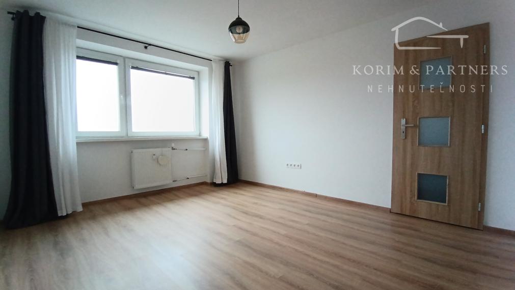 Kompletne prerobený dvojizbový byt na predaj, Komárno