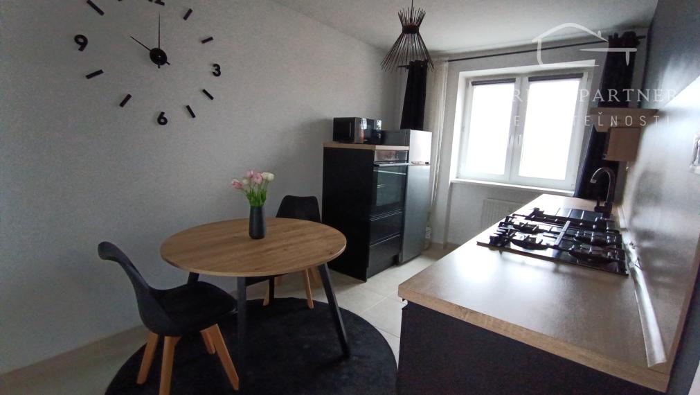 Kompletne prerobený dvojizbový byt na predaj, Komárno