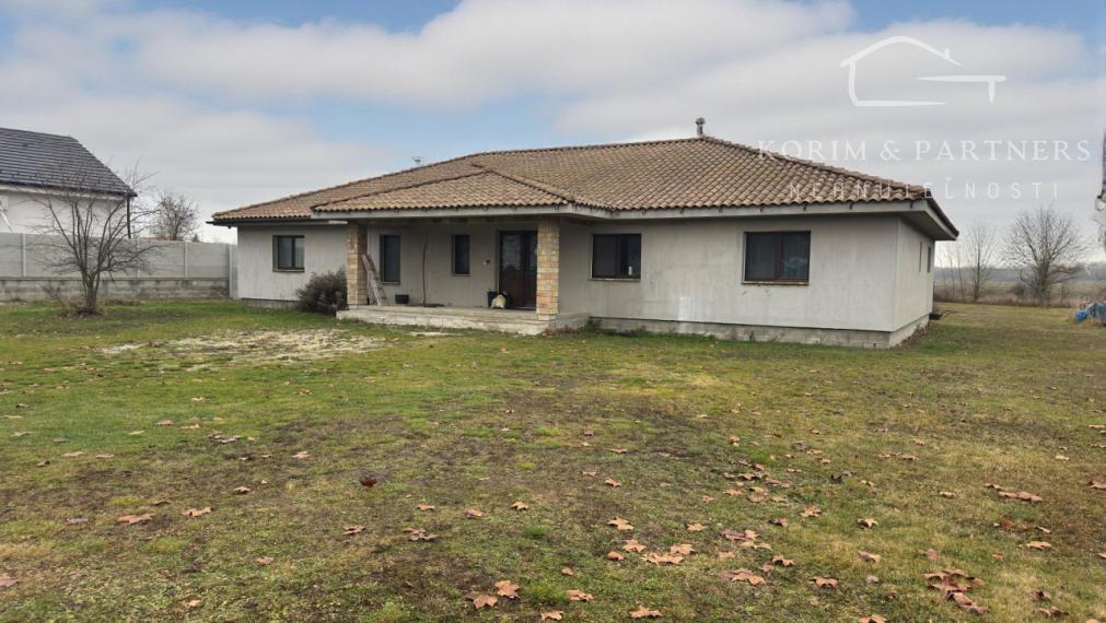 Prestížny rodinný dom na Veľkom Harčáši – symfónia priestoru, súkromia a elegancie