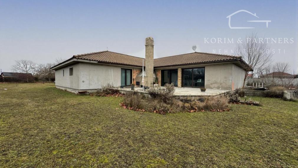 Prestížny rodinný dom na Veľkom Harčáši – symfónia priestoru, súkromia a elegancie