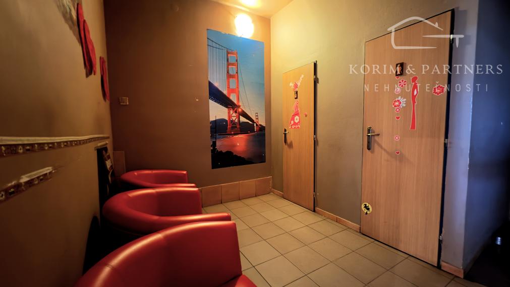 Komerčný objekt na Hlavnej ceste na prenájom,  Imeľ