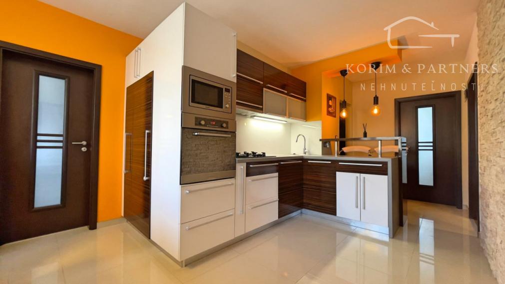 Prerobený 3 izbový byt v dobrej lokalite