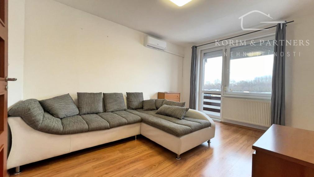 Viac než len 2-izbový byt na prenájom,  Komárno