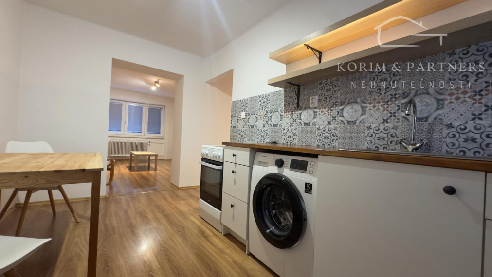 Dvojizbový tehlový byt, svetlejší a pokojnejší než čakáte, Ul. Odborárov