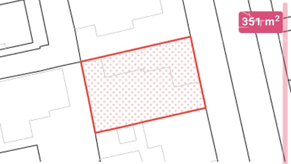 Rodinné domy v Komárne – Bene, potenciál pre vlastné riešenie