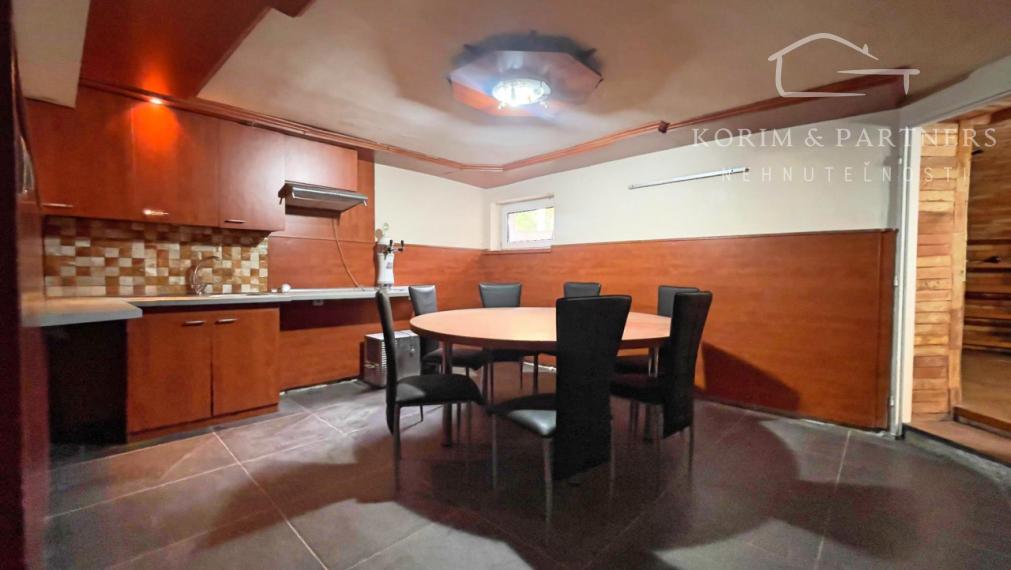 Priestranný rodinný dom s vlastným charakterom, Komárno