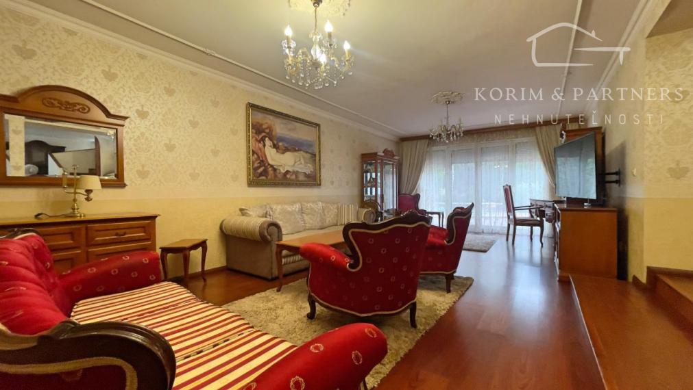 Priestranný rodinný dom s vlastným charakterom, Komárno