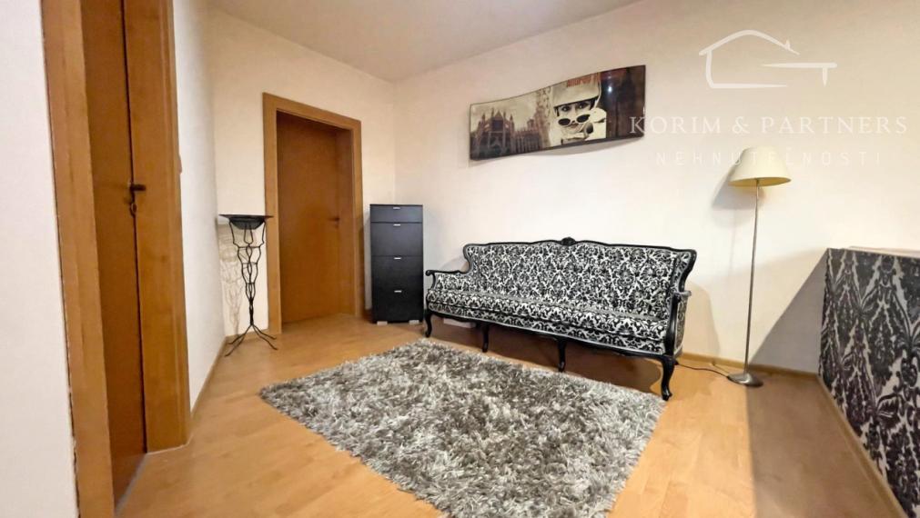 Priestranný rodinný dom s vlastným charakterom, Komárno