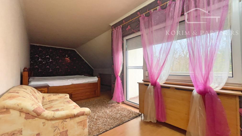 Priestranný rodinný dom s vlastným charakterom, Komárno