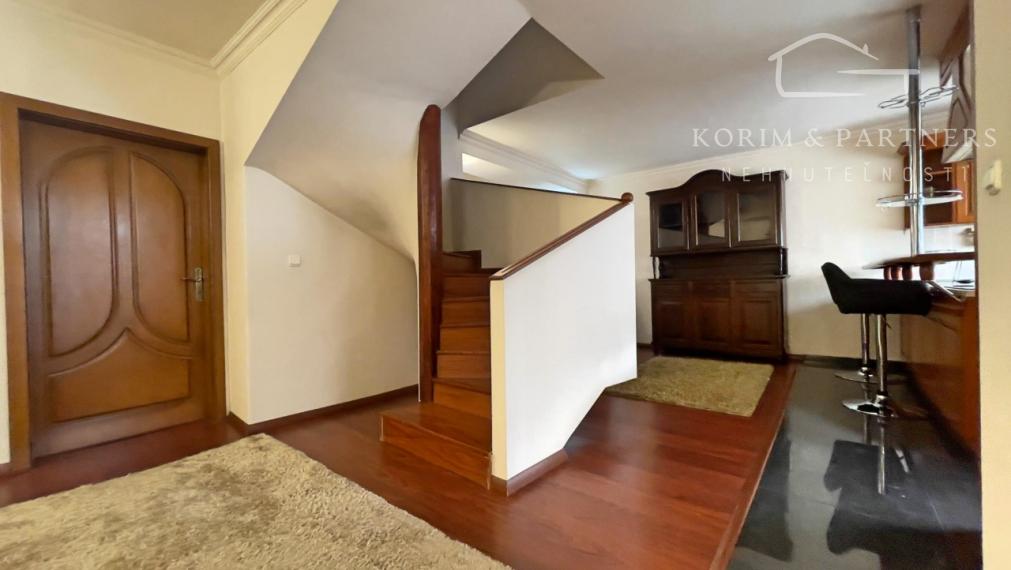 Priestranný rodinný dom s vlastným charakterom, Komárno