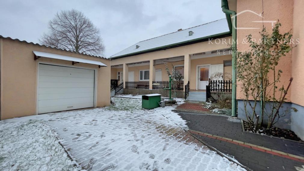 Rodinný dom s priestranným pozemkom, Iža