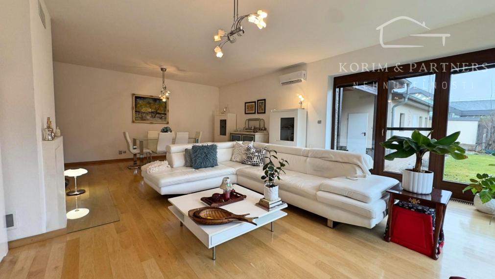 Exkluzívny rodinný dom Komárno – inteligentný luxus a skutočný pokoj