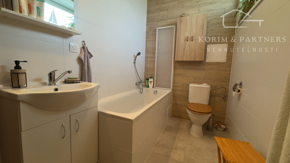 Moderný 2-izbový byt, ktorý pôsobí presne tak, ako má pôsobiť domov