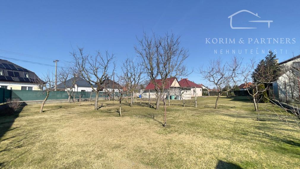 Slnečný 3-izbový dom s priestrannou záhradou, Zemianska Olča