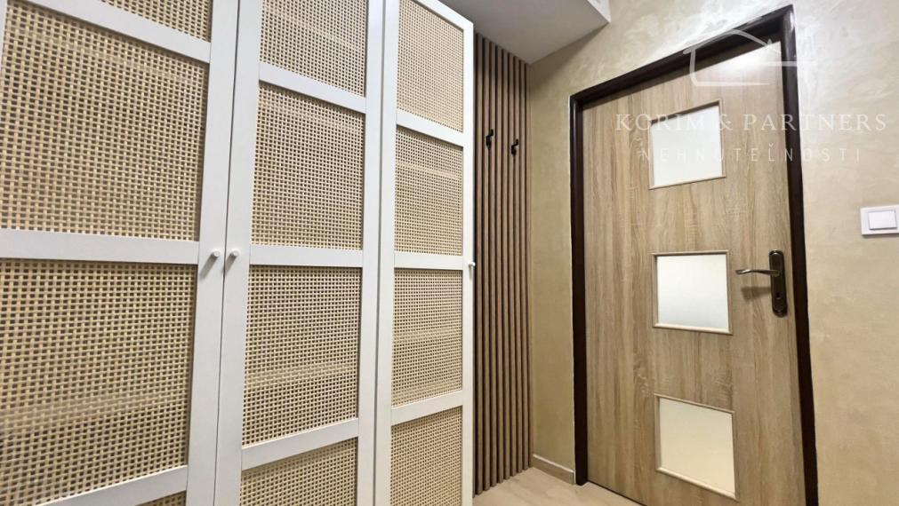 Útulná a moderná garsónka, Komárno