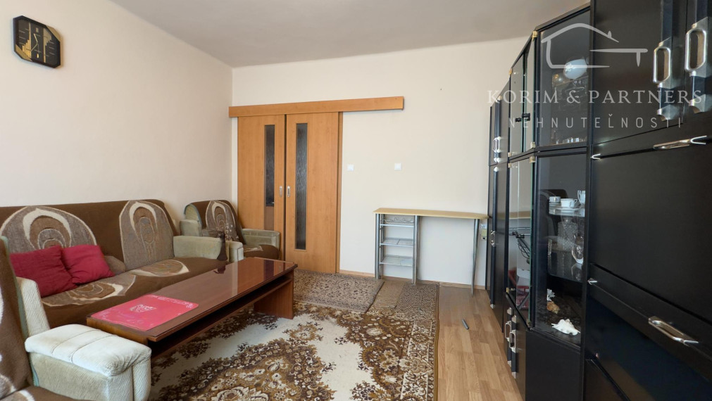 3-izbový byt so záhradou v pokojnej bytovke – Holanovo