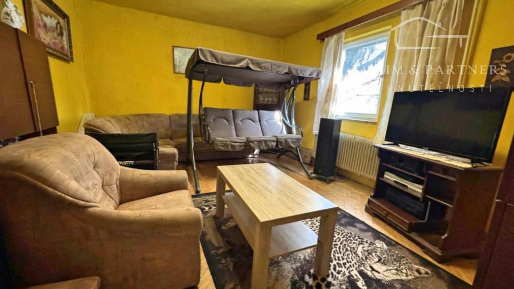 Dom s vlastným jazerom a viac ako hektárom pozemku – Malý Ostrov