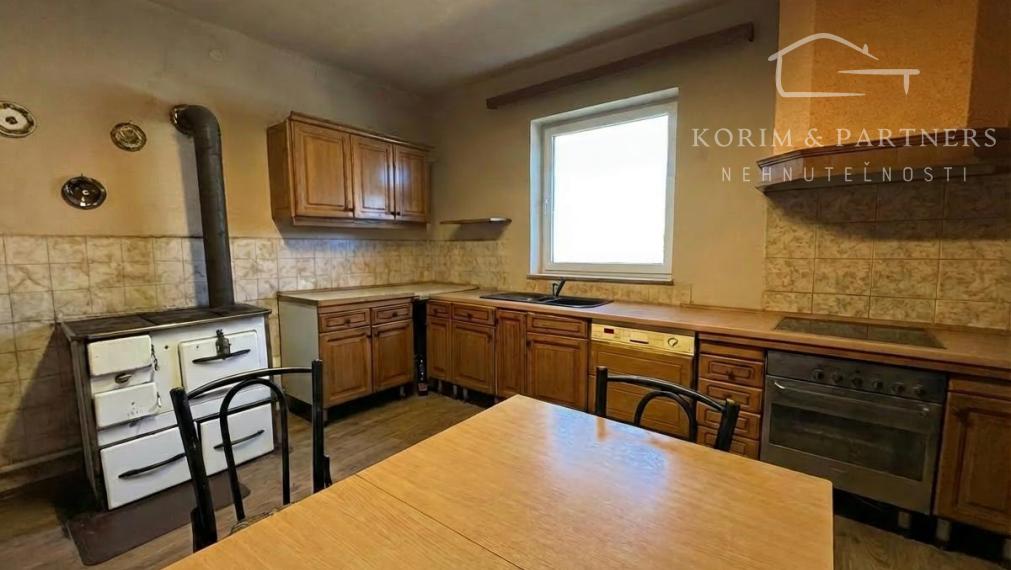 Dom s vlastným jazerom a viac ako hektárom pozemku – Malý Ostrov