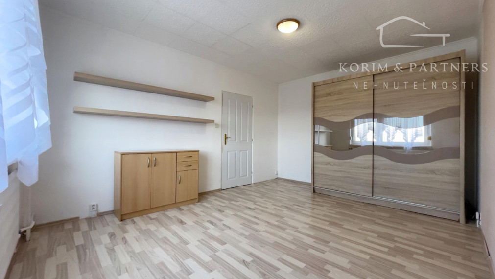 1-izbový byt na prenájom, Komárno