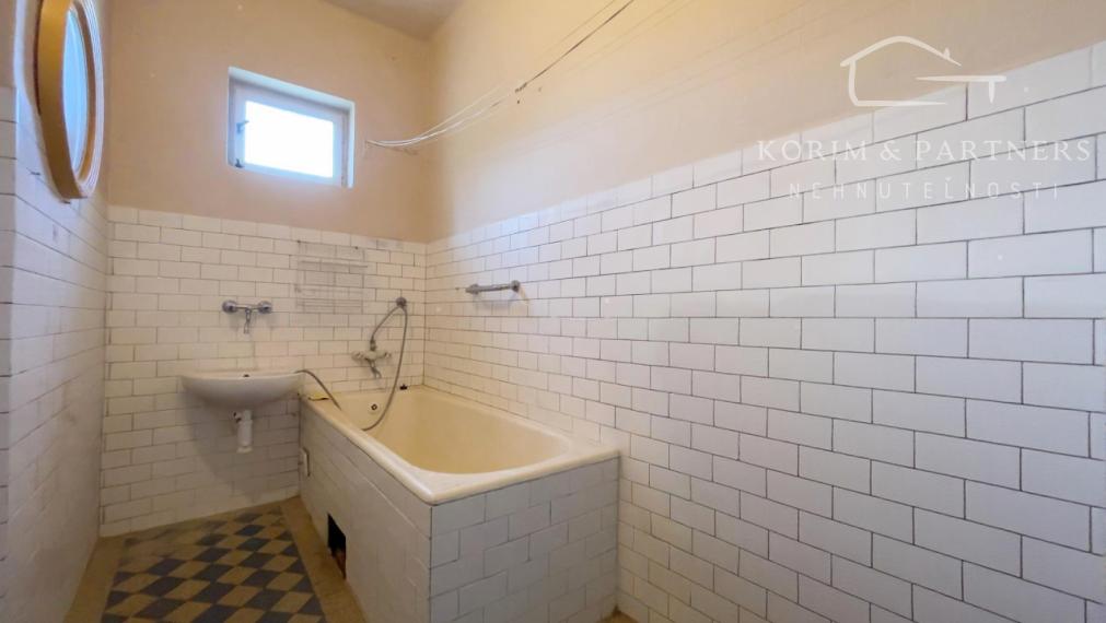 Kráľovský pozemok, 2158 m² s domom ako bonus, Bátorove Kosihy