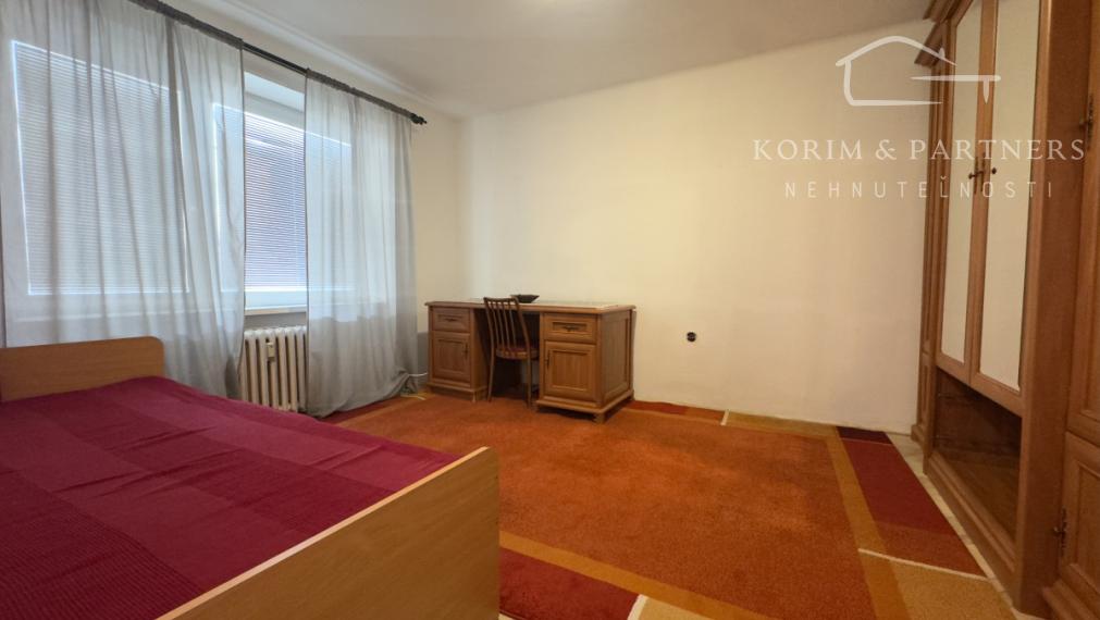 2-izbový byt na prenájom – 58 m², čiastočná rekonštrukcia