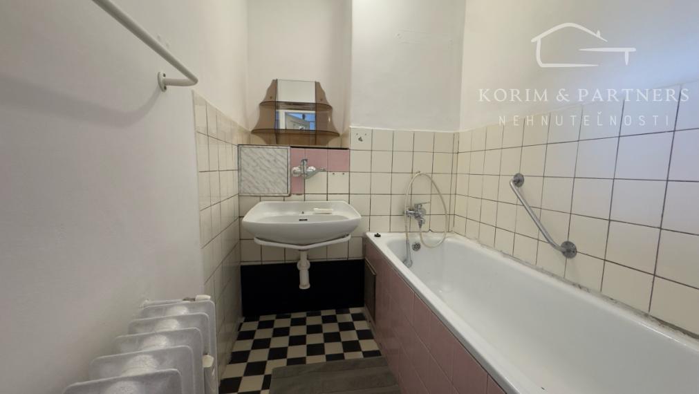 2-izbový byt na prenájom – 58 m², čiastočná rekonštrukcia