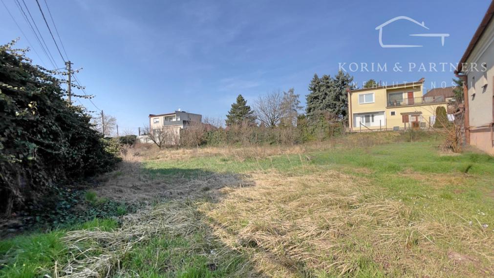 Zrekonštruovaný dom s veľkým pozemkom, Hurbanovo