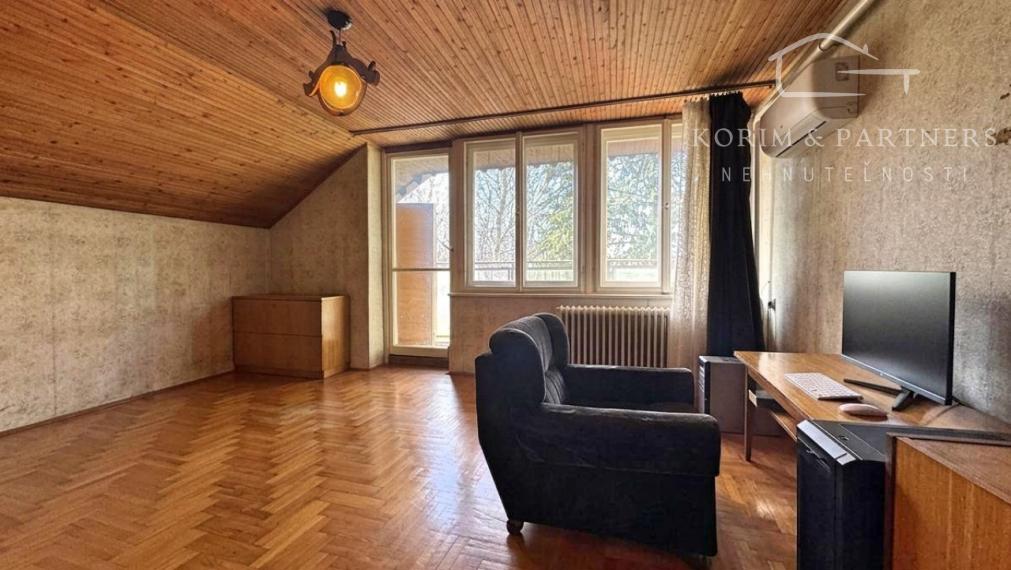 Rodinný dom s podkrovím v Koppánymonostor – pokojné bývanie s dobrou dostupnosťou do Komárna