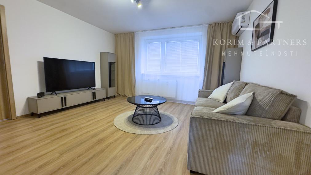 2 izbový svetlý, tichý a útulný byt na prenájom, Budovateľská