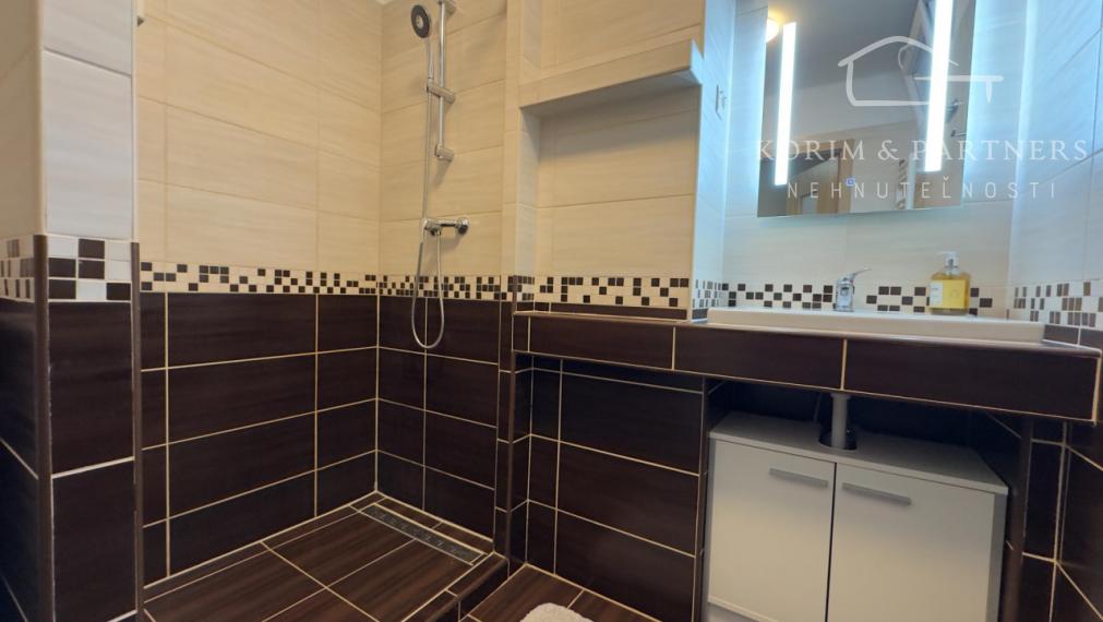 2 izbový svetlý, tichý a útulný byt na prenájom, Budovateľská