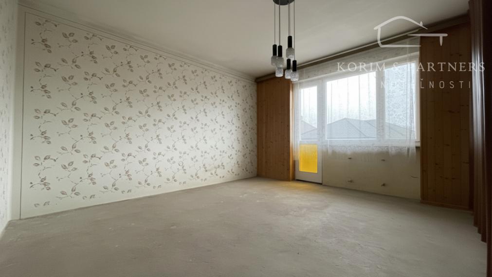 Dvojgeneračný dom s 2 bytmi a veľkým pozemkom, Marcelová