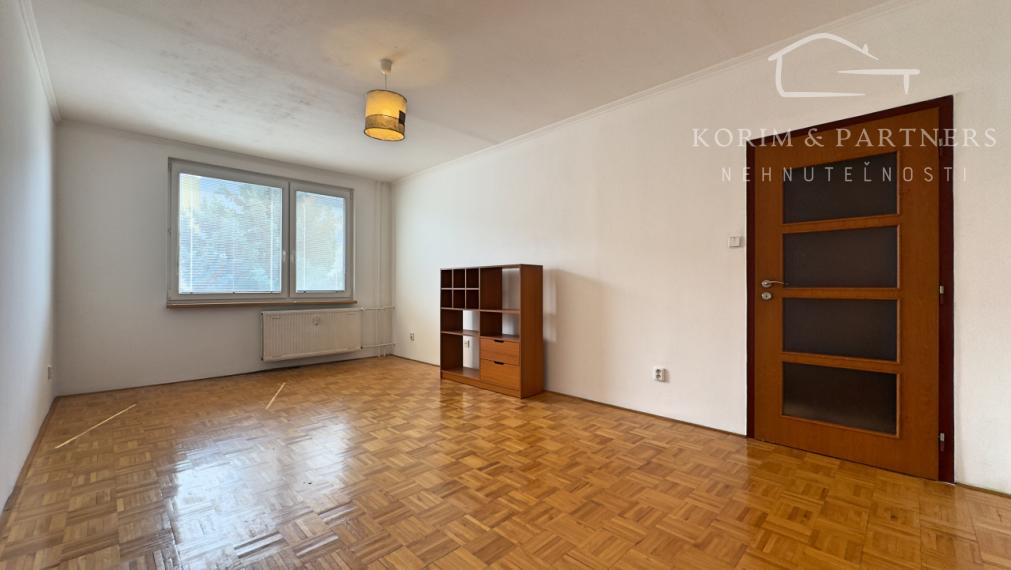 Príjemne veľký a tichý 4-izbový byt na VII. sidlisku v Komárne