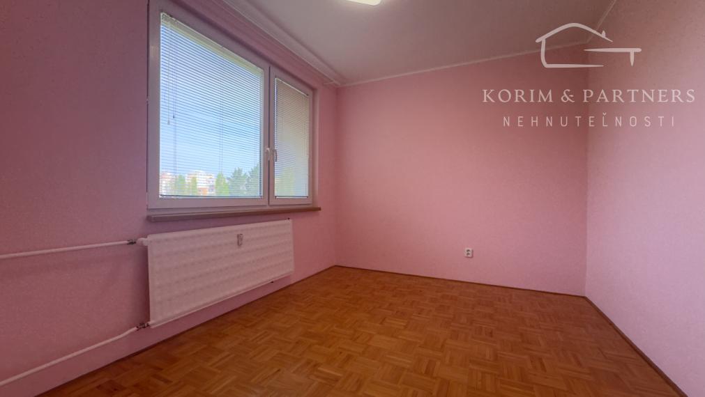 Príjemne veľký a tichý 4-izbový byt na VII. sidlisku v Komárne